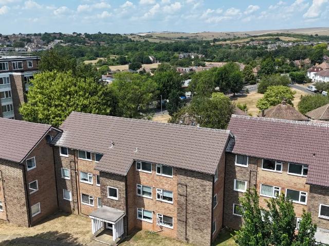Flat for rent in Hangleton