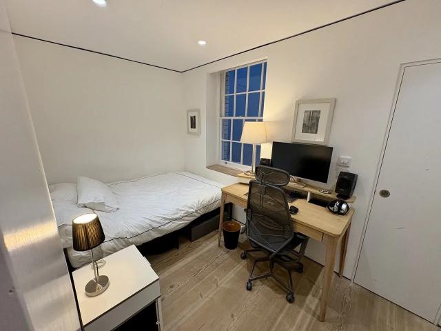 Flat for rent in East Marylebone, Cat Hill