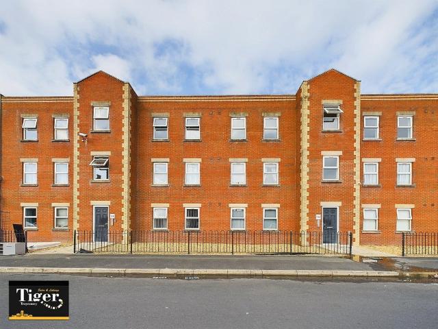 Flat for rent in Hawes Side, Blackpool