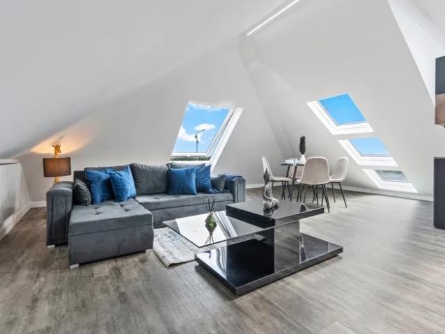 Flat for rent in Ickenham, Greater London