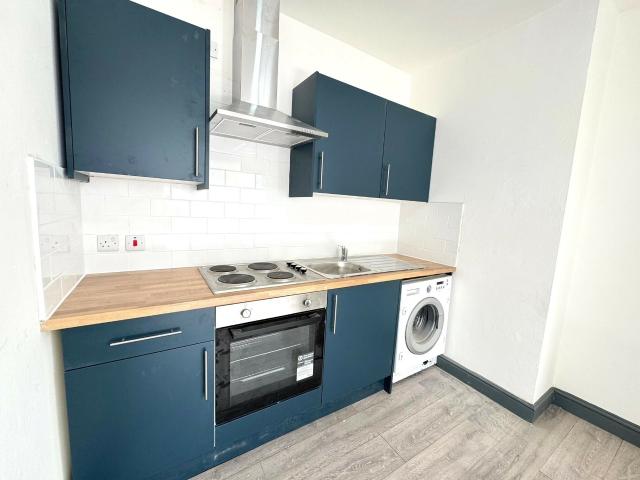 Flat for rent in Harehills, West Yorkshire