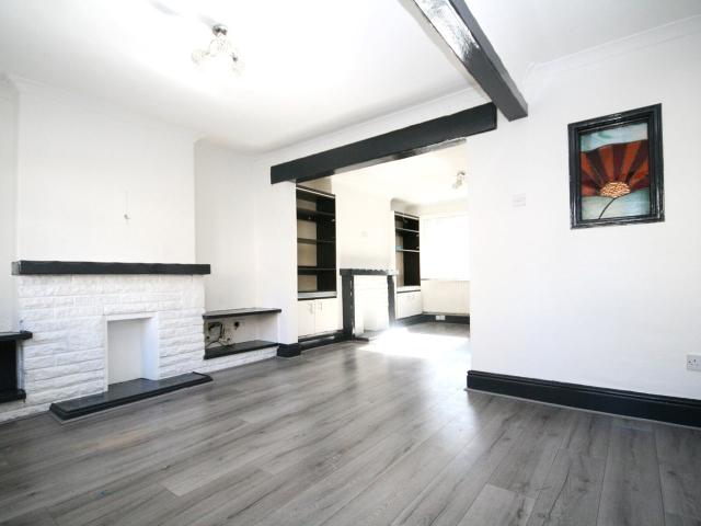 Flat for rent in Southport, Meols Cop