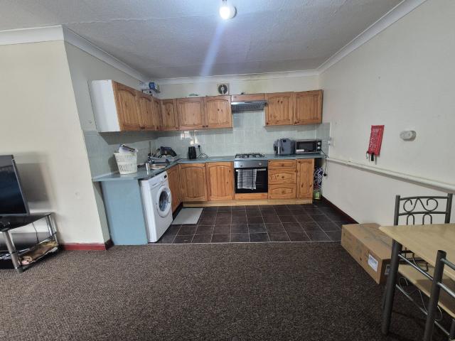 Flat for rent in London Borough of Newham, Greater London