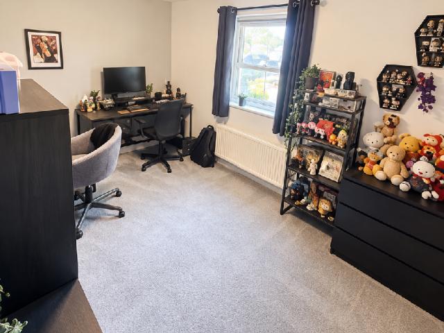 Flat for rent in Gledhow Park, Leeds