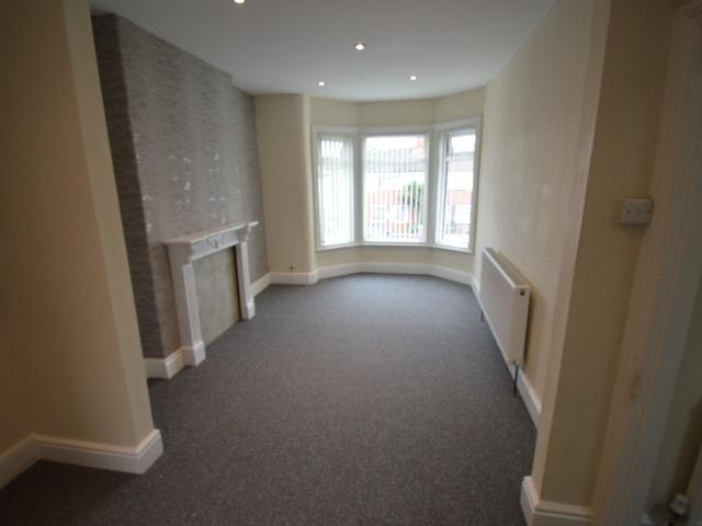 Flat for rent in Southport, Meols Cop