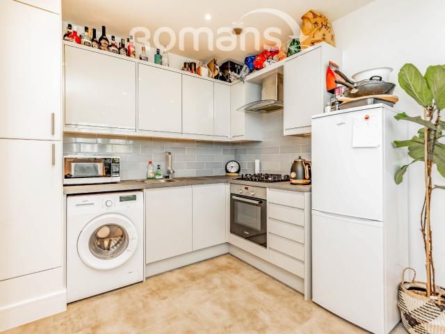 Flat for rent in Fleet, Hart