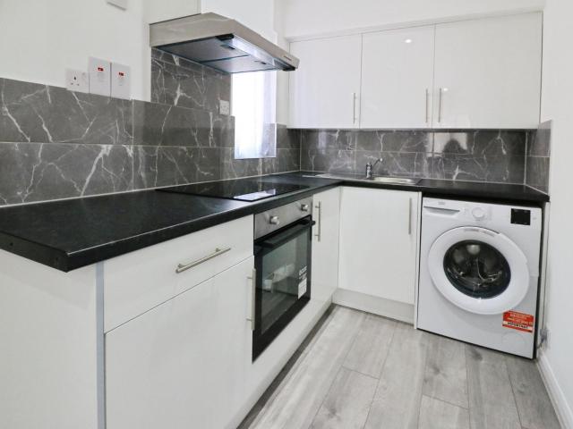 Flat for rent in Slough
