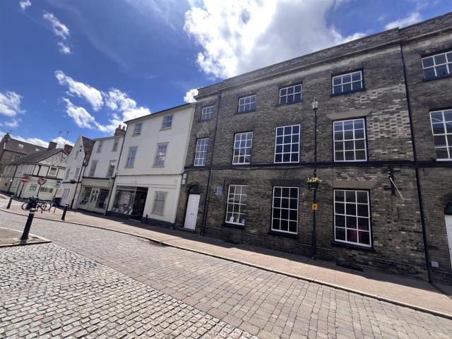 Flat for rent in Howard Estate, Chedburgh