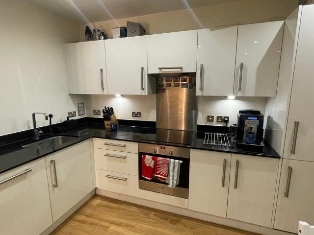 Flat for rent in 243 Ealing Road, Greater London