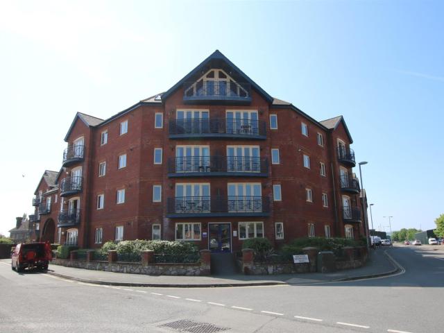 Flat for rent in St Leonards, Exeter