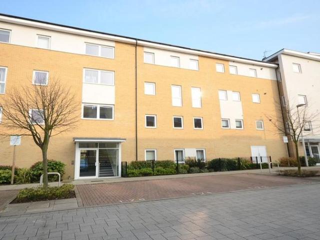 Flat for rent in Kennet Island, Reading
