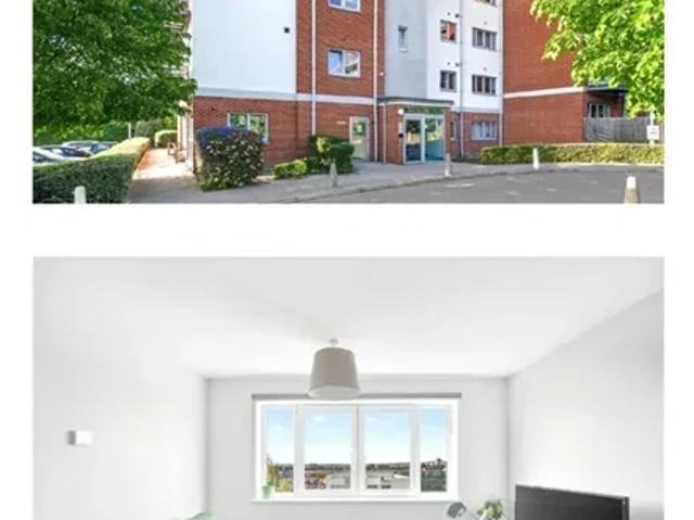 Flat for rent in Hale End, Greater London