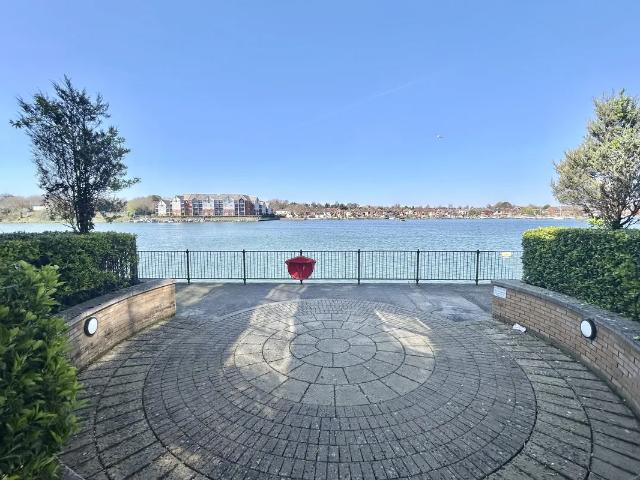 Flat for rent in Bitterne Manor, City Of Southampton