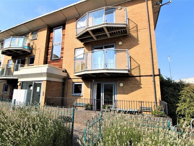 Flat for rent in Hythe, Fordham Heath