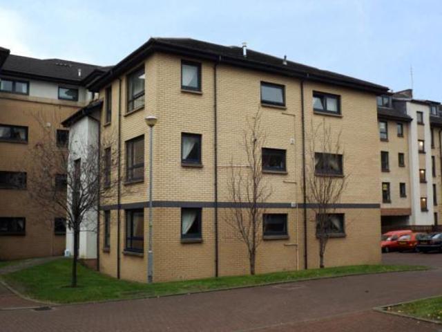 Flat for rent in Partick, Scotland
