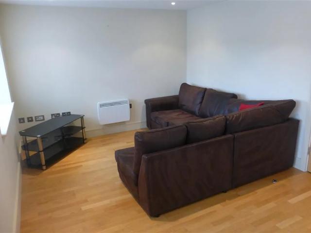 Flat for rent in Barry, Wales