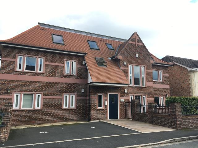 Flat for rent in Cheadle Hulme, Greater Manchester