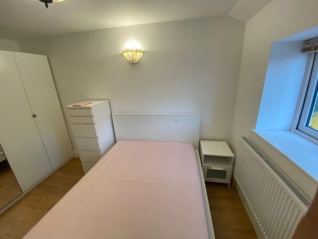 Flat for rent in New Bedfont, Greater London