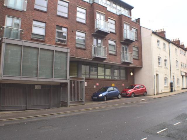 Flat for rent in Semilong, Northampton