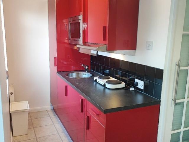 Flat for rent in Pinner, Greater London