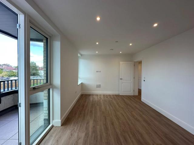 Flat for rent in London Borough of Richmond upon Thames, Greater London