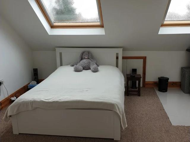 Flat for rent in London Borough of Merton, Greater London