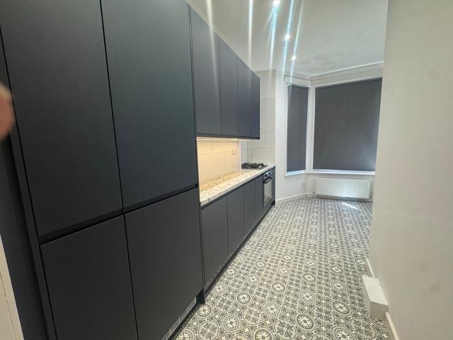 Flat for rent in London Borough of Croydon, Greater London