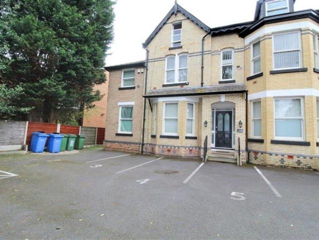 Flat for rent in Cheadle, Greater Manchester