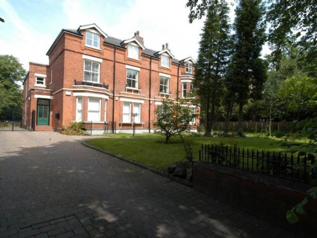 Flat for rent in The Four Heatons, Stockport