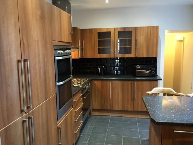 Flat for rent in Frizinghall, West Yorkshire