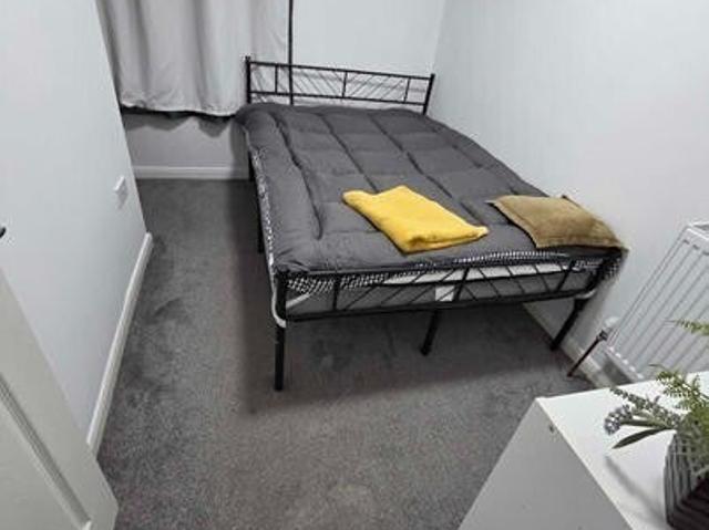 Flat for rent in Ringlestone, Midway
