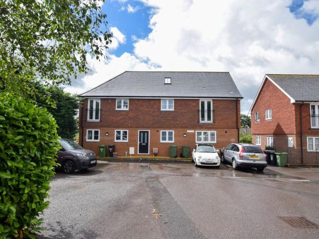 Flat for rent in Uckfield, Cross In Hand
