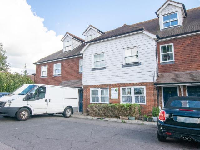 Flat for rent in Uckfield, Cross In Hand