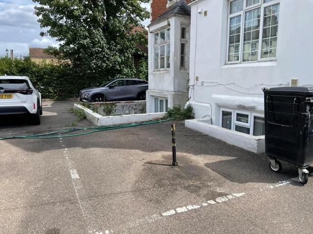 Flat for rent in Slough