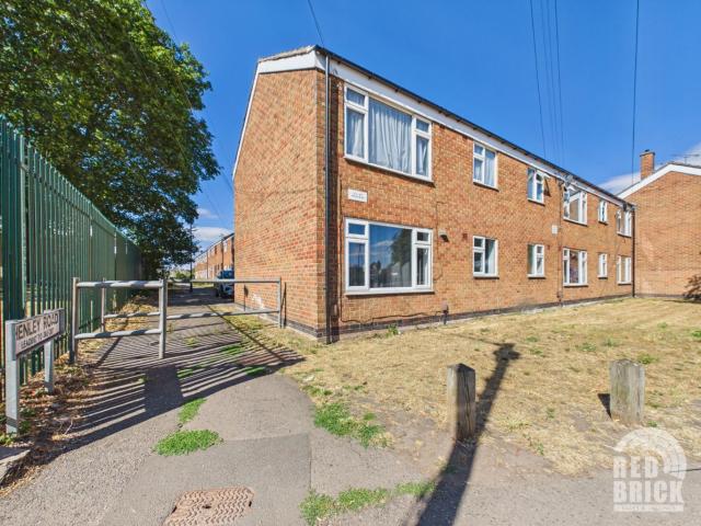 Flat for rent in Manor Farm Estate, West Midlands