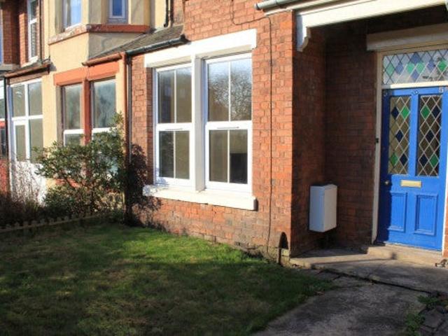 Flat for rent in Baswich, Staffordshire