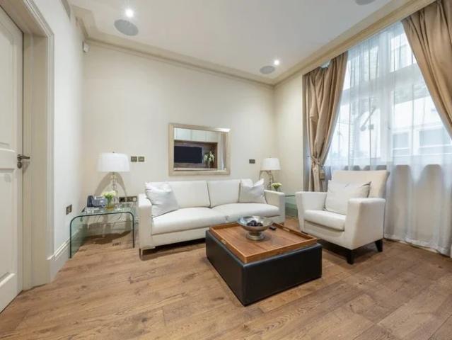 Flat for rent in Mayfair, Mayfair