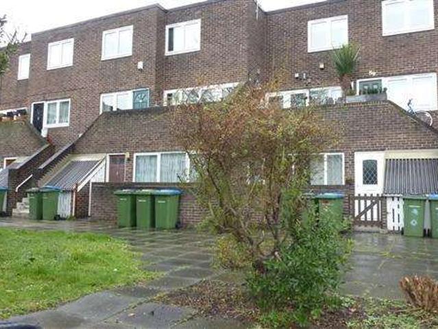 Flat for rent in Kidbrooke, Greater London
