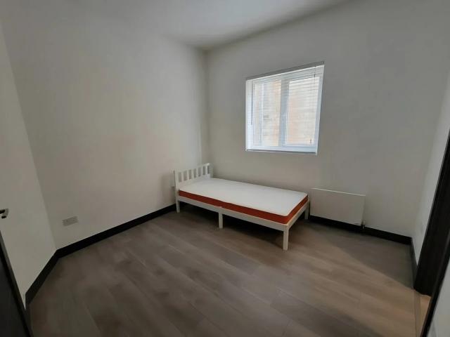 Flat for rent in Streatham, Greater London