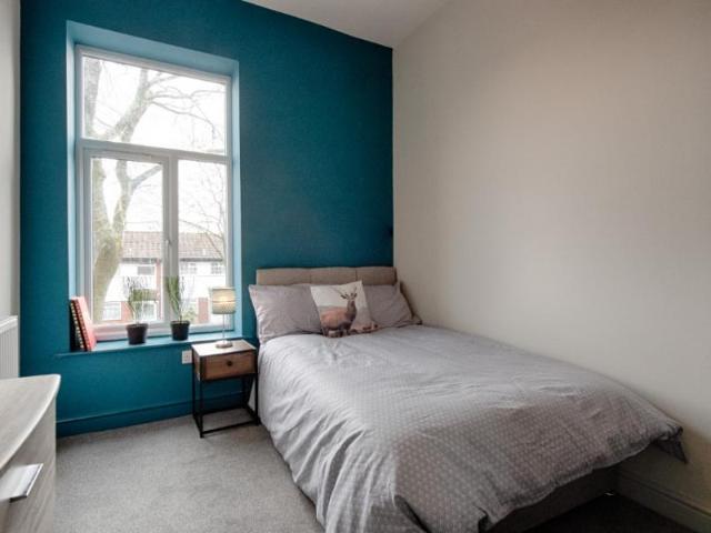 Flat for rent in Gigg, Bury