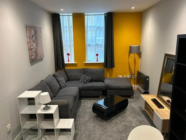 Flat for rent in Little Germany, West Yorkshire