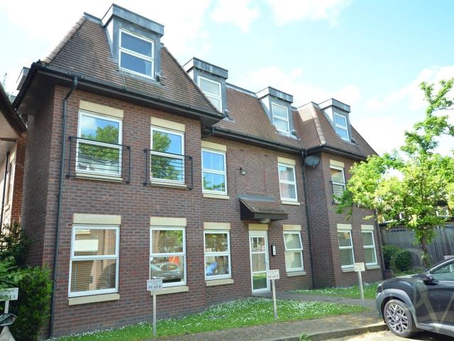Flat for rent in Epping, Essex