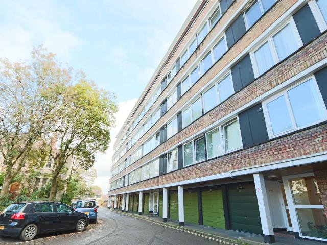 Flat for rent in Tyndall's Park, Feckenham