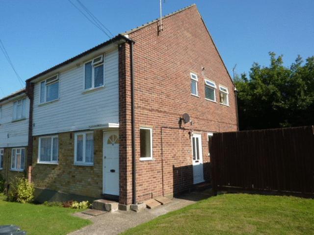 Flat for rent in Edgebury, Greater London