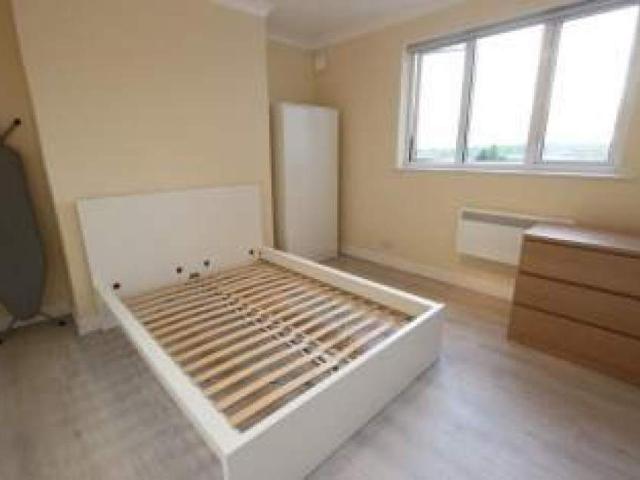 Flat for rent in The Grange Estate, Greater London