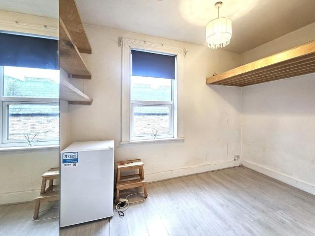 Flat for rent in Finchley, Greater London
