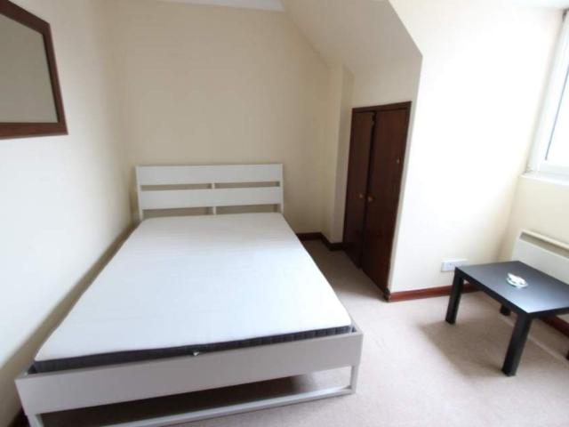 Flat for rent in The Grange Estate, Greater London