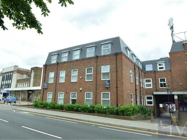 Flat for rent in South Woodford, Greater London