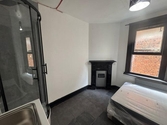 Flat for rent in Dollis Hill, Greater London