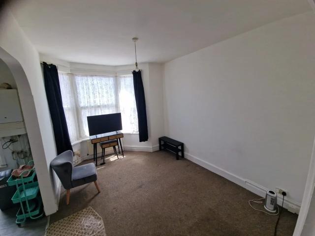Flat for rent in Leyton, Greater London